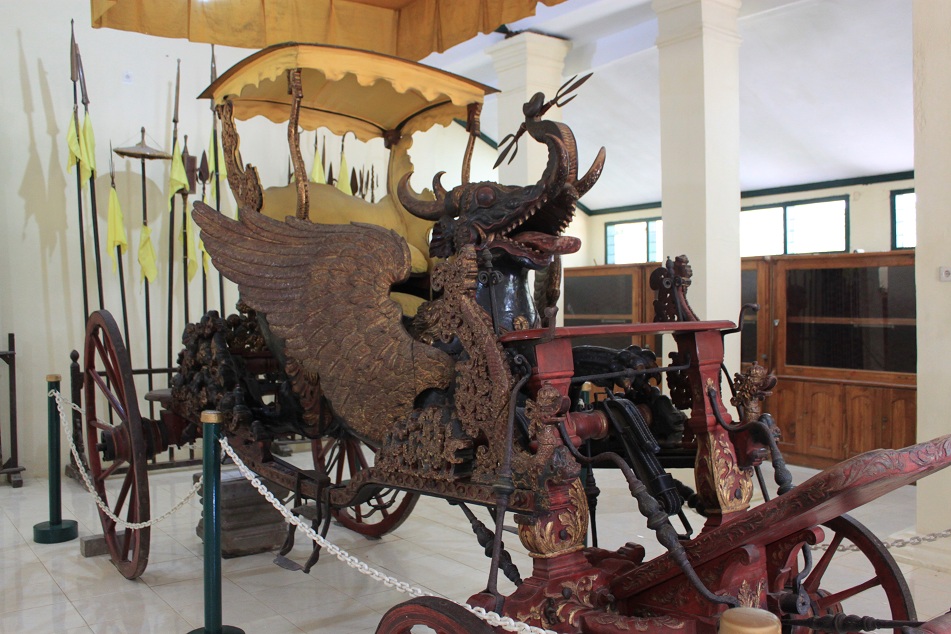 The 300 years old Royal Chariot