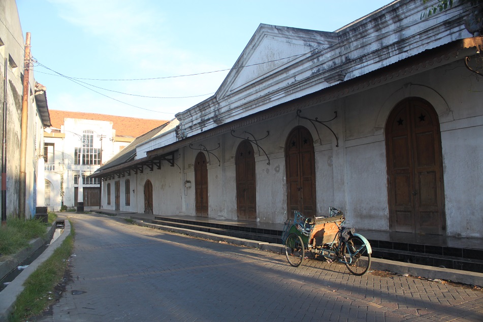 The Quiet Alleys of Kota Lama