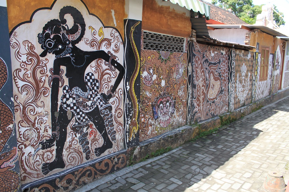 The Ornate Alleys of Kampung Taman