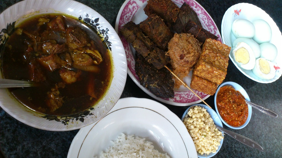 Rawon and the Side Dishes