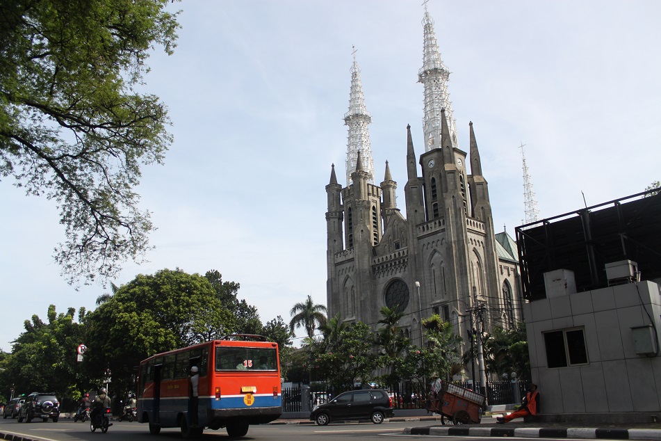 Jakarta Cathedral, across Istiqlal Mosque