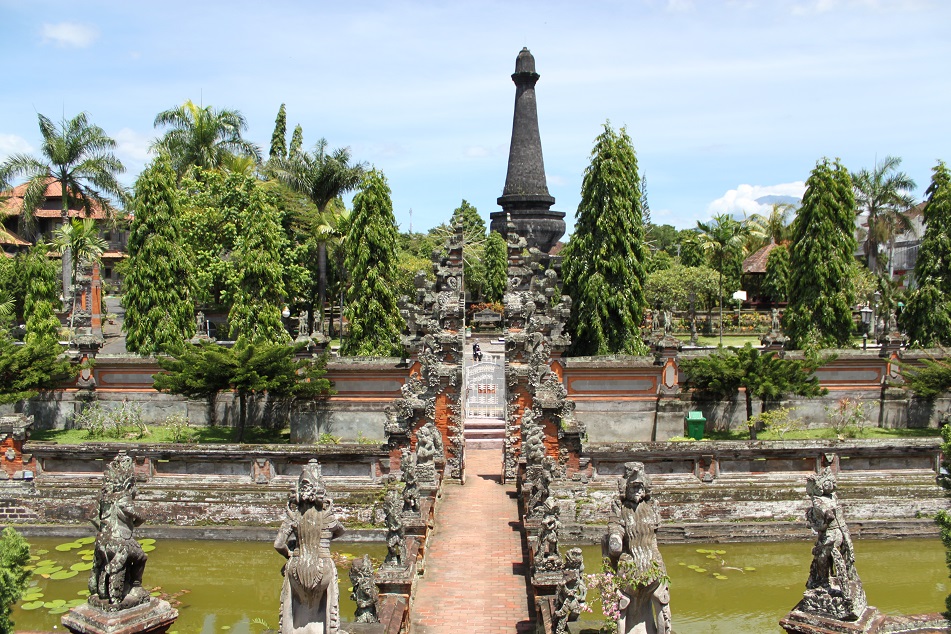 Puputan Monument of Klungkung, Near Kerta Gosa