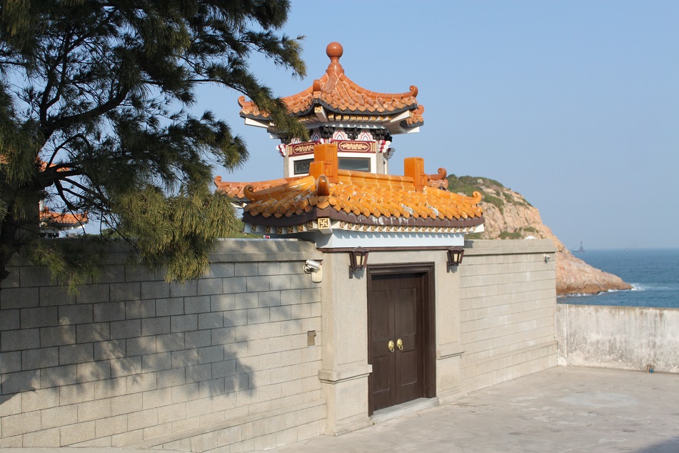 A Wall with Chinese Ornament