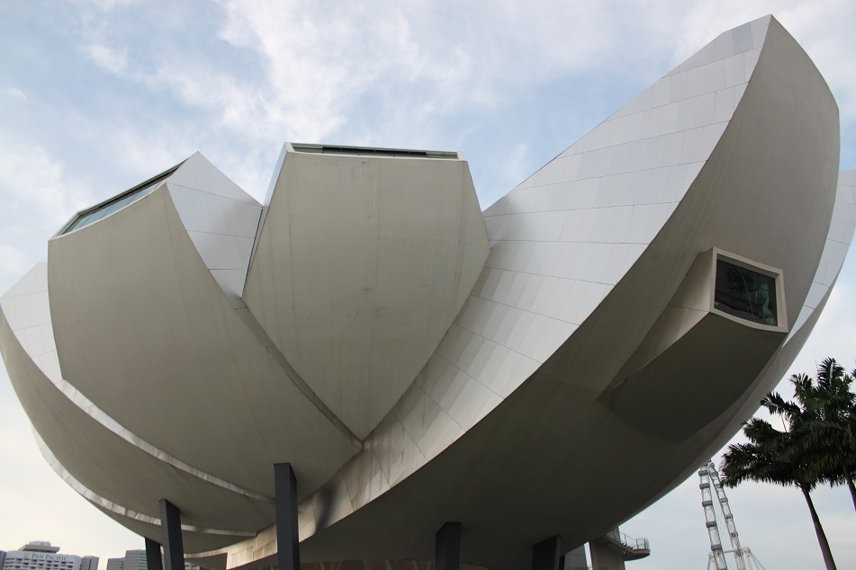 Moshe Safdie's 'Welcoming Hand of Singapore'