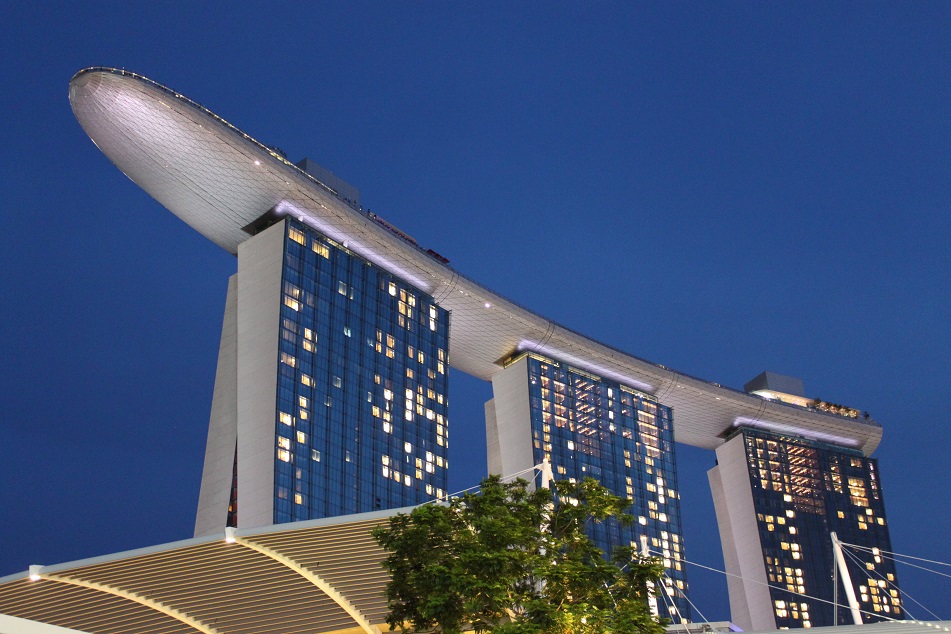The Elongated 'Infinity Pool' at Marina Bay Sands