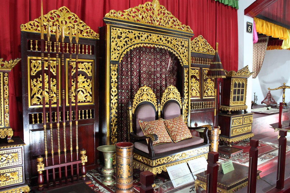 Throne Hall inside the Museum