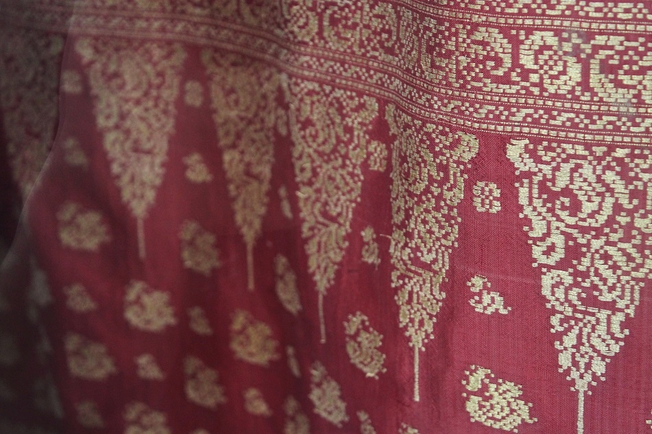 Songket, Made from Gold Threads