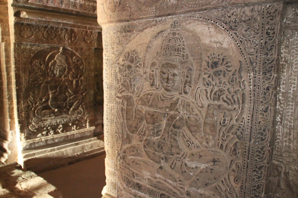Carvings inside Nanpaya