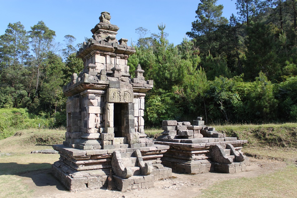 A Small Shrine near Gedong IV
