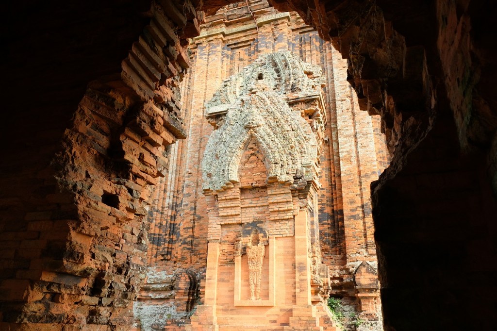 An Introduction to Champa | What an Amazing World!